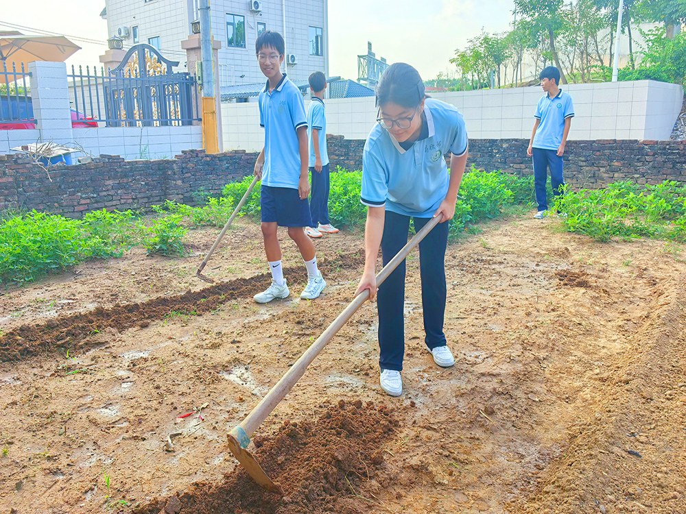湖南邵阳正规叛逆少年改变学校联系电话